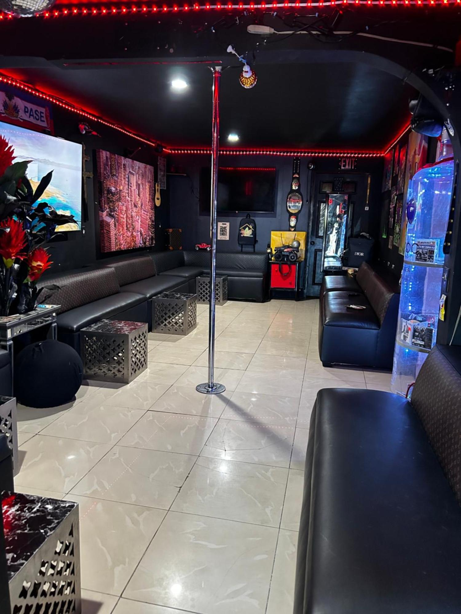 The Black Door Alloggio in famiglia Miami